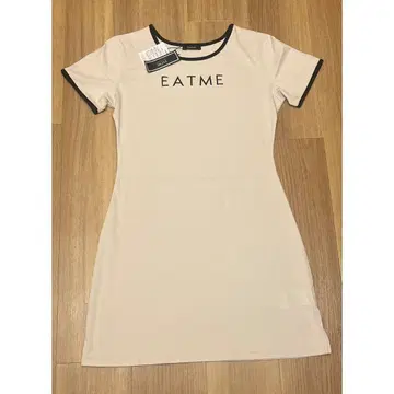 새상품 이트미 EATME 로고 T셔츠 원피스 미니 원피스 아이보리
