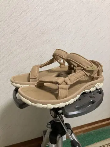 Teva x BEAUTY&YOUTH 허리케인 샌들