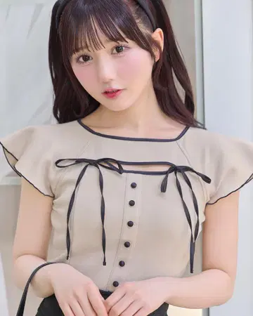 michellMacaron 더블 플레어 슬리브 리본 상의
