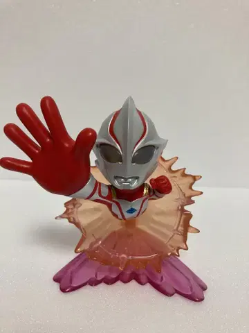 TAMASHII NATIONS BOX 울트라맨 메비우스