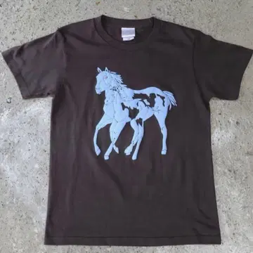 shury labyrins horse t shirt
