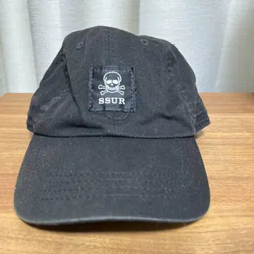 SSUR 블랙 캡 스컬 자수