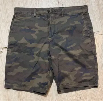 GAP 카모플라쥬 패턴 숏팬츠 34