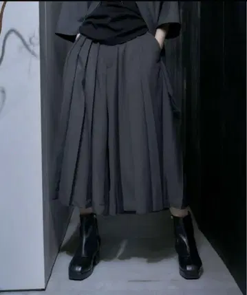 HARE YOSE 가우초 팬츠