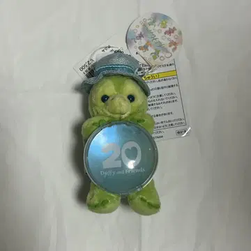 올멜 닷피프렌즈 20주년 기념 인형 배지