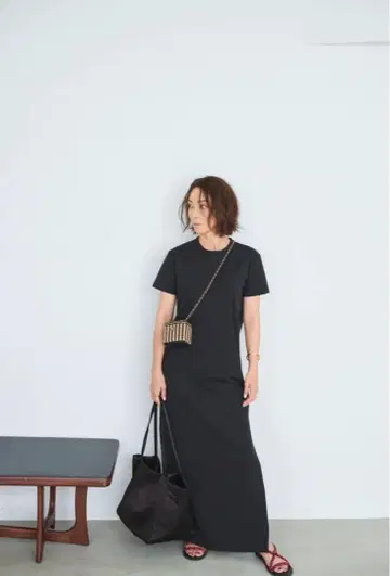 Meravel 타카하시 시즈나 롱 원피스 T-shirt dress
