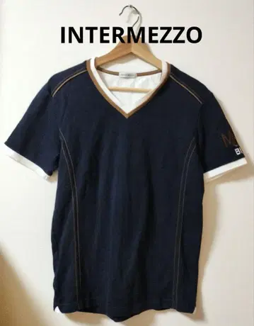 INTERMEZZO 네이비 V넥 티셔츠 M