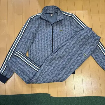 LACOSTE 셋업 사이즈 s