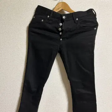 DSQUARED2 블랙 스키니 팬츠