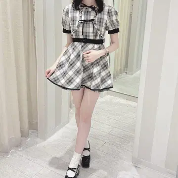 실물 사진 있음 evelyn 더블 리본 올인원 베이지