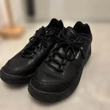 REEBOK everyone CLASSIC DUKE 2.0 (BLACK)
