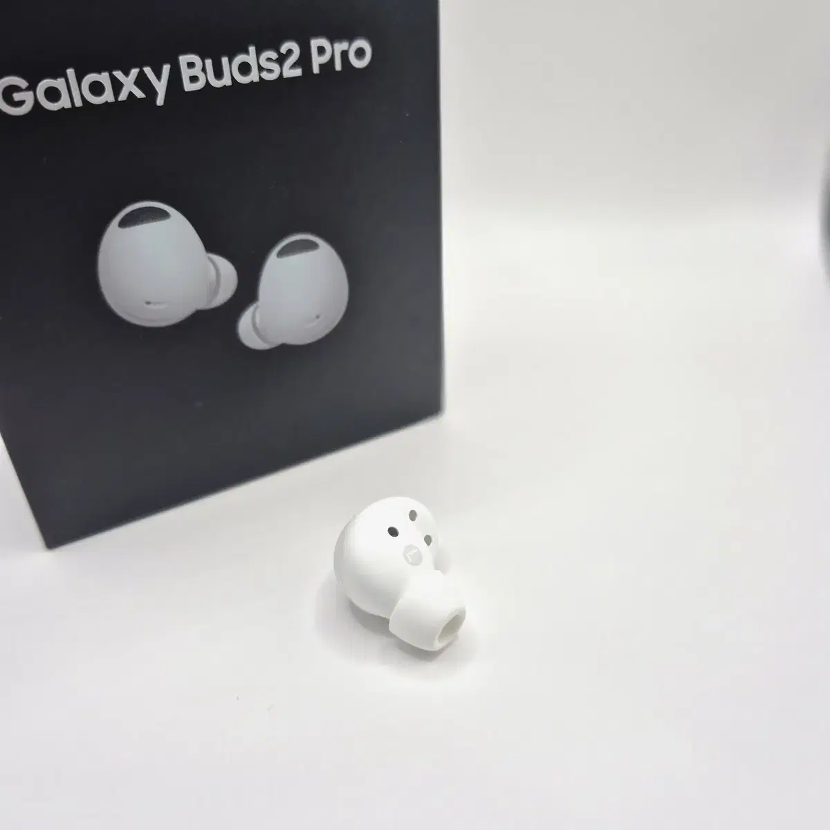 【新品未開封】Samsung Galaxy Buds2 Pro ホワイト 韓国版 Galaxy Buds2 Pro | SM-R510NZWAASA | Samsung Business Hong Kong