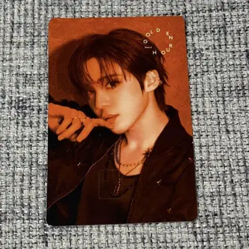 ATEEZ GOLDEN HOUR PT.3 US 한정판 스티커 윤호2