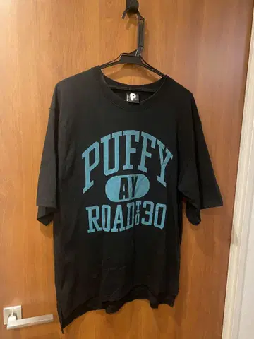 PUFFY의 T셔츠