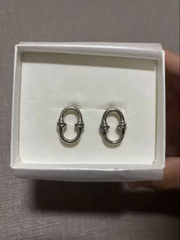 here's SPINAL SINGLE PIERCE