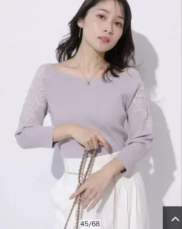 아푸와이저 리셰 플라워 자수 니트 연보라