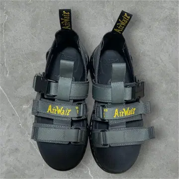 Dr. Martens 샌들 24cm