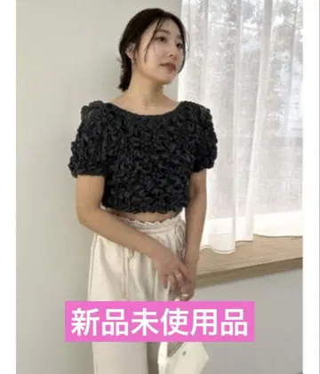[타임세일] 스나이델 snidel 프릴 디자인 블랙 반팔 상의