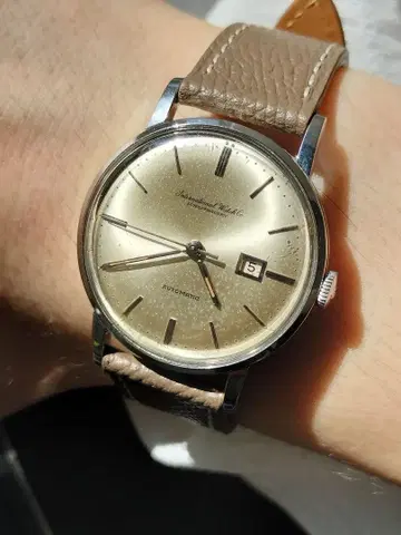 [새상품급] IWC 샤우하우젠 올드 인터 오토매틱 보이즈