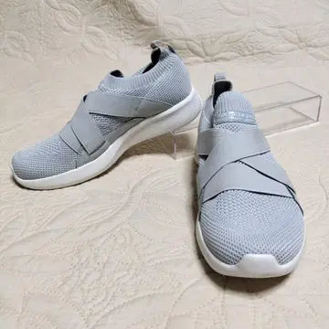 미사용 새상품 SKECHERS BOBS 스케쳐스 스니커즈 슬립온