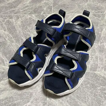 WHITE MOUNTAINEERING 네오플렌 스니커즈 샌들
