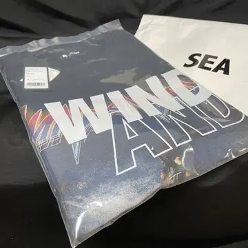 WIND AND SEA WORLD TOUR TEE NEW YORK XL
