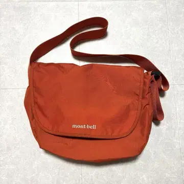 몽벨 베르니나 플랩 숄더백 메신저 백 오렌지