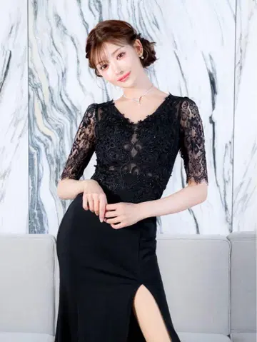 DAZZY 플라워 자수 시어 레이스 5부 소매 슬릿 타이트 롱 드레스