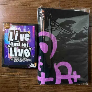 THE QUEEN OF PURPLE Live and let 'Live'