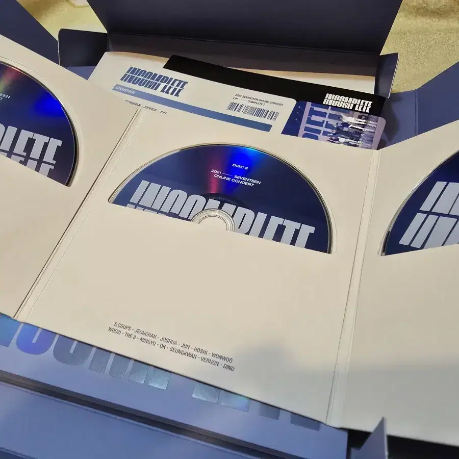 【専用】 SEVENTEEN INCOMPLETE DVD SEVENTEEN 2021 ONLINE CONCERT INCOMPLETE DVD - Kpop USA