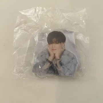 캡슐 토이 지훈
