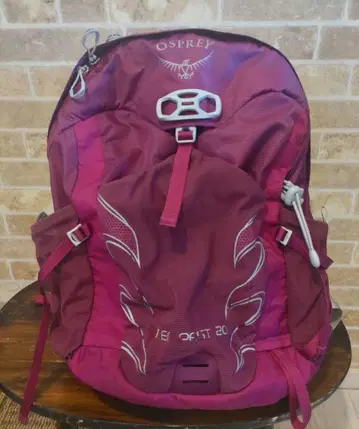 Osprey Tempest 20 와인 레드 백팩
