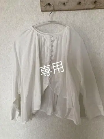 TUTIE. kawasaki 콜라보 린넨 블라우스 S~M