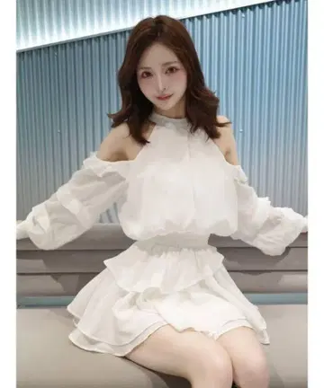 [미개봉] Darich 볼륨 쉬폰 미니 원피스 FL 사이즈