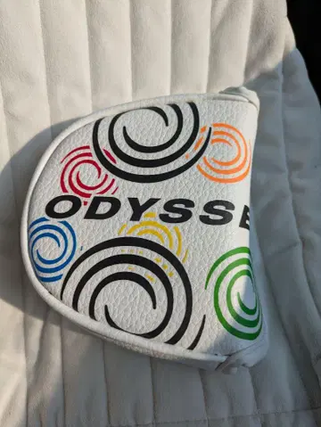 [새상품급] 오딧세이 퍼터 커버 말렛 ODYSSEY 화이트