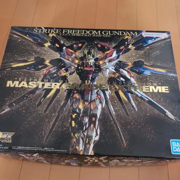MGEX 기동전사 건담SEED DESTINY 스트라이크 프리덤 건담
