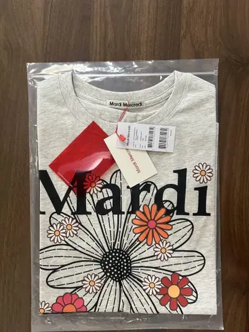 Mardi Mercredi 마르디메크르디 T셔츠 오트밀 블랙