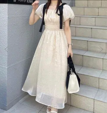 NICE CLAUP 원피스 화이트