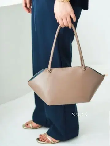 기간 한정 판매 르쿨블랑 가로형 바스켓 토트백