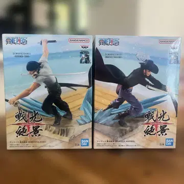 익명 배송 배송비 포함 로로노아 조로 & 쥬라큘 미호크 피규어 전광절경