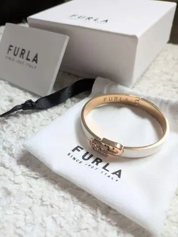 FURLA 훌라 Furla 뱅글 크리스탈 화이트