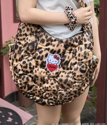 [ HELLO KITTY ] 레오파드 퀼팅 BAG 키티 숄더백