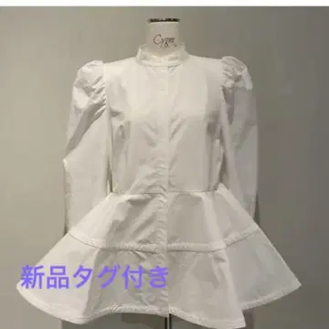 새상품 Cygen Marie 화이트 M 페플럼 블라우스