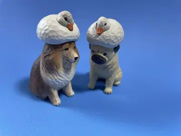 오리와 강아지 아카네의 나무 조각