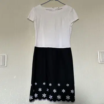 M'S GRACY 반팔 무릎 기장 원피스 화이트 블랙