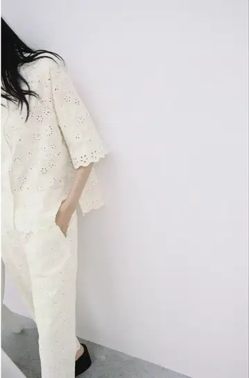 ZARA 새상품 금년 택 포함 완판 컷 레이스 자수 팬츠 자라 미사용