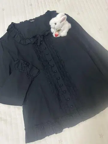핑크하우스 면 로운 블라우스 블랙 피코 프릴 나가소