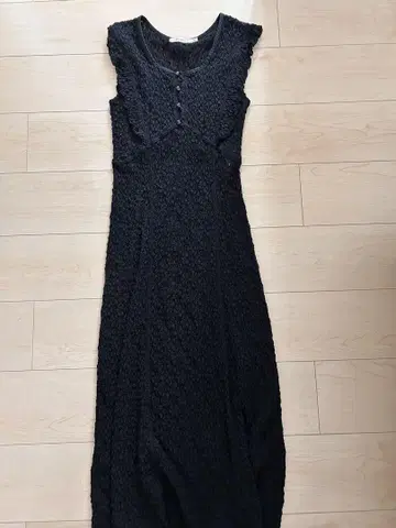 MOUSSY 블랙 슬리브리스 원피스