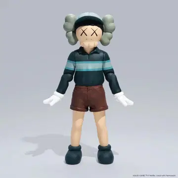 KAWS 오징어 게임 철수 Chul-Su 피규어 (베어브릭 400