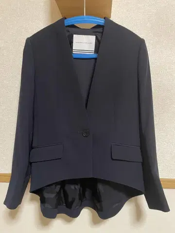 BORDERS at BALCONY 노카라 자켓 네이비